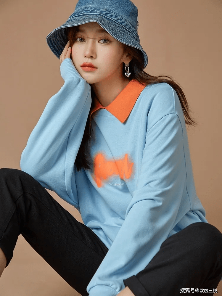 三七|穿衣搭配:秋天流行穿卫衣,遮肉显瘦还减龄