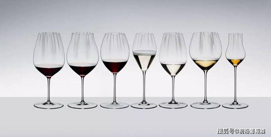 方法|葡萄酒一二三层香气如何正确判断?养成良好的葡萄酒闻香习惯