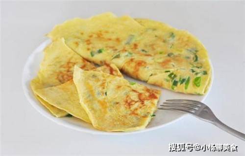 葱花|鸡蛋面粉一拌,教你做最薄的饼,比手抓饼好吃,5元搞定全家早餐