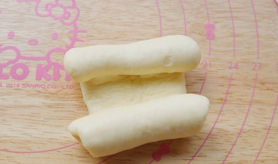 面包|风靡烘焙圈的日式牛奶卷,一次做两盘,开学早餐不愁了