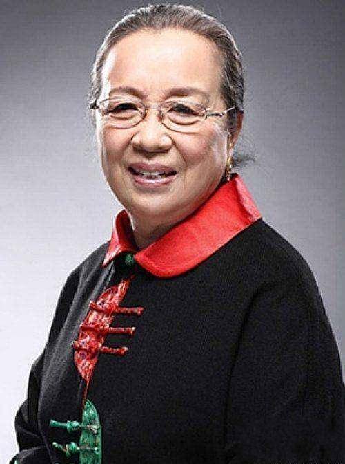 老戏骨李明启11岁父亲离世平凡丈夫是我一辈子的恩人