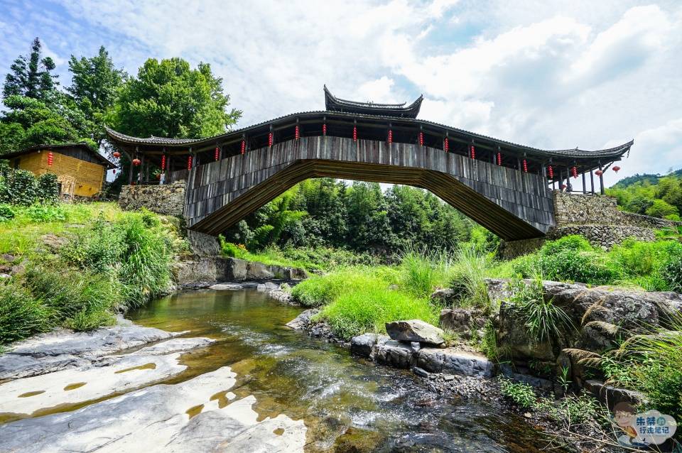 奇特|中国廊桥之乡，有一座左右不对称的廊桥，为何建成这样有两个说法