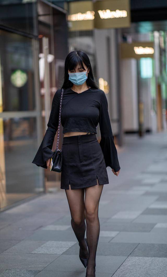颜色|穿着短裤的搭配更加可爱,营造出你的风格和浓厚的氛围