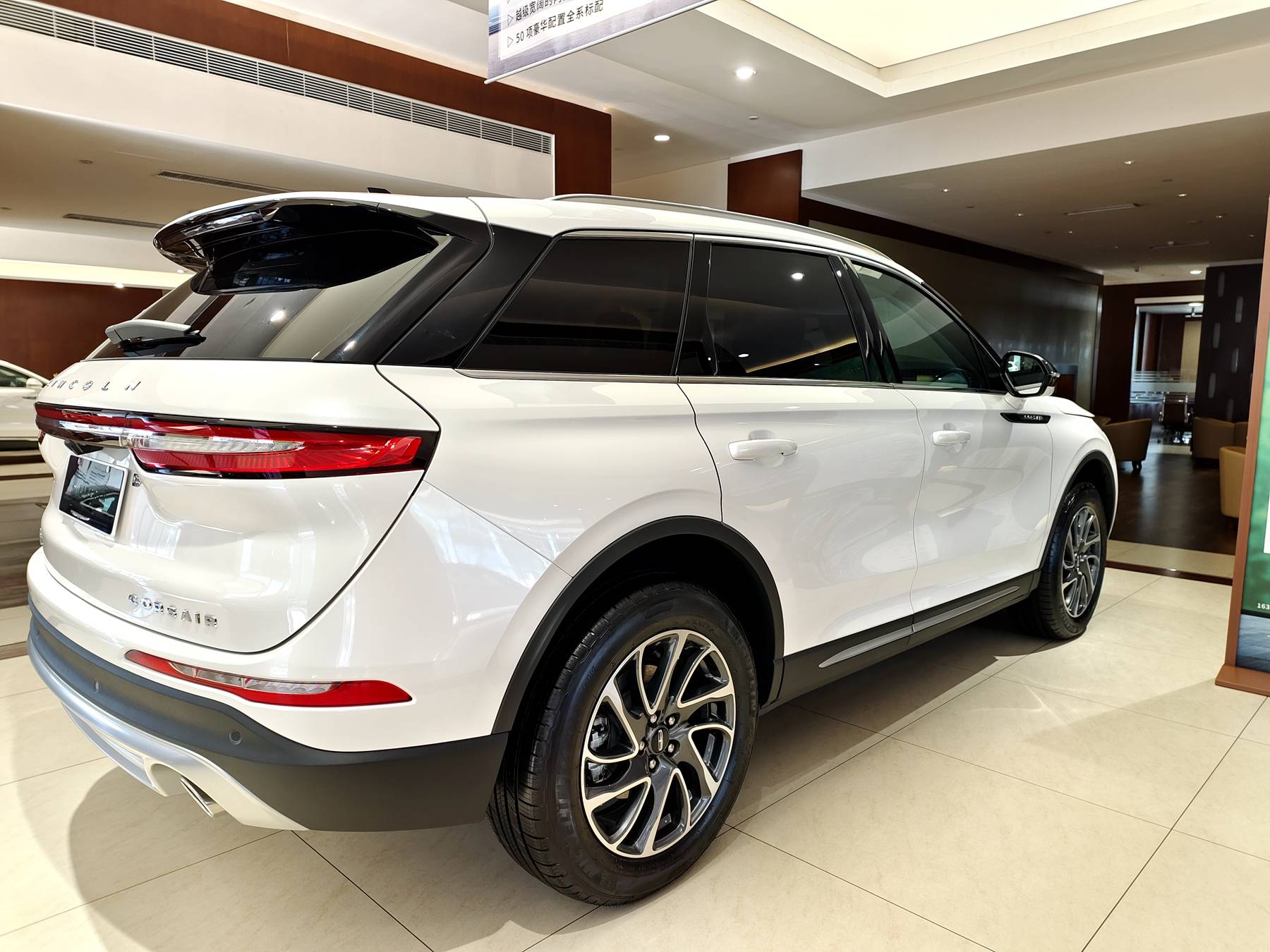 美系豪华suv到店实拍林肯冒险家尊享版配置是亮点