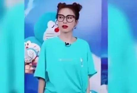 企业|吴昕直播卖货最终销量70多件：一件T恤才400多，为啥没人买