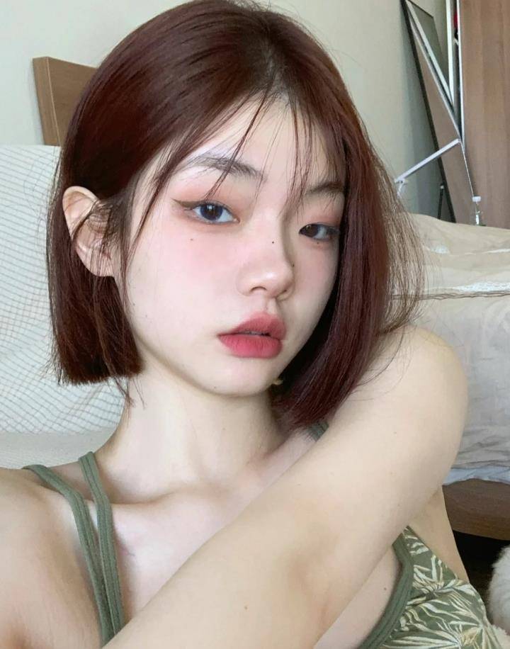 护发|染发已经是一种潮流，这四款颜色显白不桃皮，黄皮姐妹大胆冲