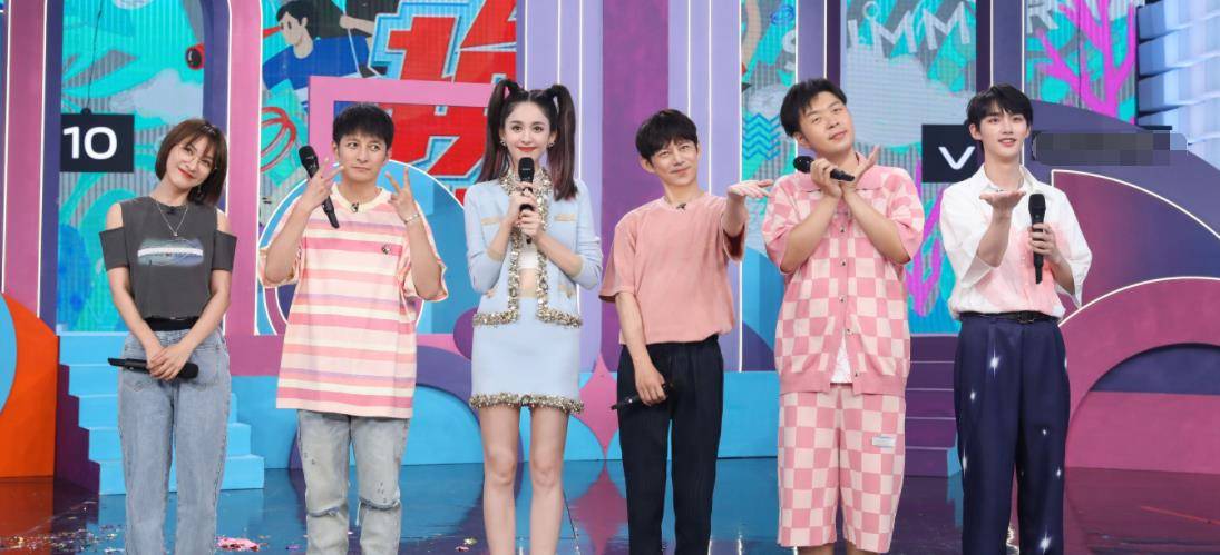 张雨绮|丁程鑫通过考察，成快本第六位主持人！观众却不满表示：爷青结