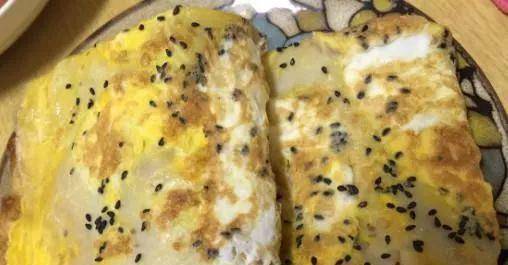 香菜|自从学会做煎饼果子，早餐再也不用买着吃了，制作秘诀教给大家