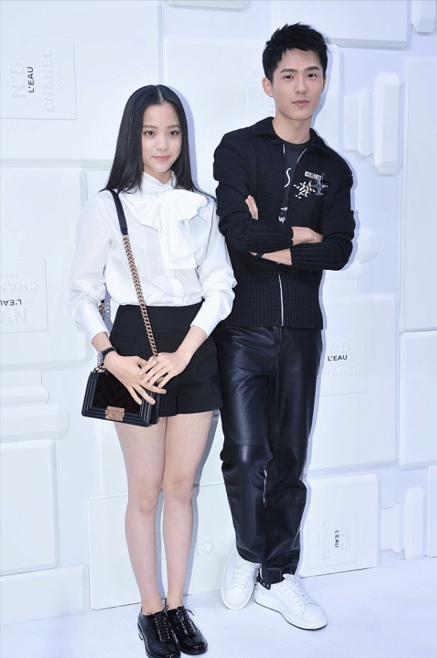 美眉|欧阳娜娜与刘昊然腰线齐平，穿高腰短裤效果真挺好，大长腿不是梦