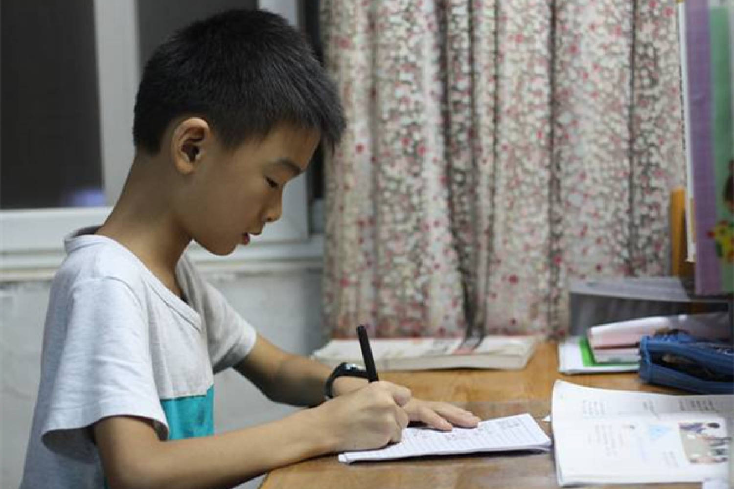 暑假余额不足,赶出来的暑假作业有多"敷衍"?堪称驴唇不对马嘴