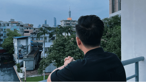 加班|简直全能！超豪华/空间无敌/4.3秒破百 这才是年轻人的车！