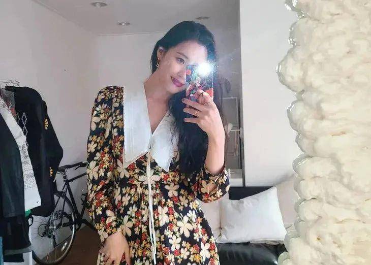 宫廷中|下周穿什么｜一起穿X型裙才是好姐妹！