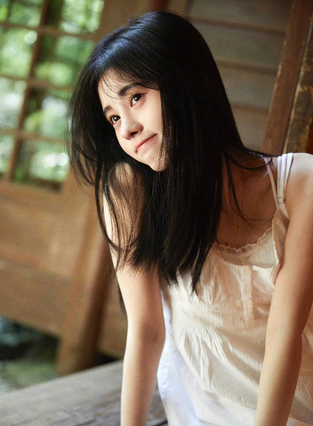 卷发|谁说小个子留长发显矮？这3个“显个”技巧，照着用不显高算我输