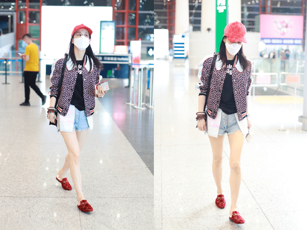 "|女明星的私服也不都"惊艳",黄圣依穿花衫配牛仔裤,感觉挺普通