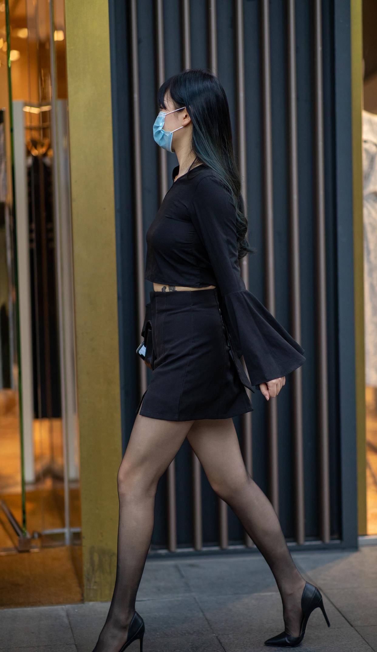 尖头|适合职业女性的黑色系裙装搭配，掌握四个技巧，优雅又有高级感