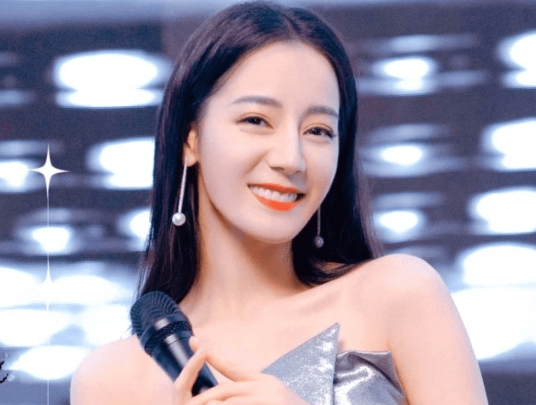 角色|《你是我的荣耀》收官，迪丽热巴发长文告别角色乔晶晶