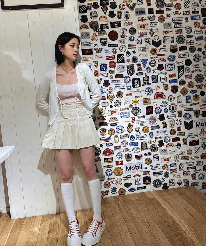 美眉|欧阳娜娜与刘昊然腰线齐平，穿高腰短裤效果真挺好，大长腿不是梦