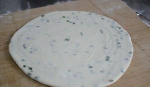 平底锅烙饼多久翻面 0c00cc227b0143029f7e362cc08acd92.jpeg