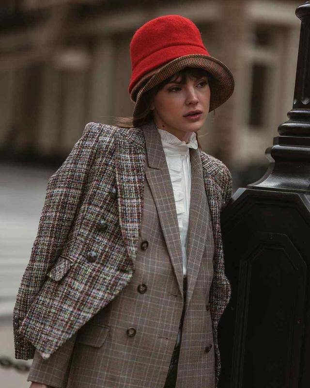 仙女|奔四的女人不想成为“黄脸婆”，穿搭必须谨慎，以免显老掉档次