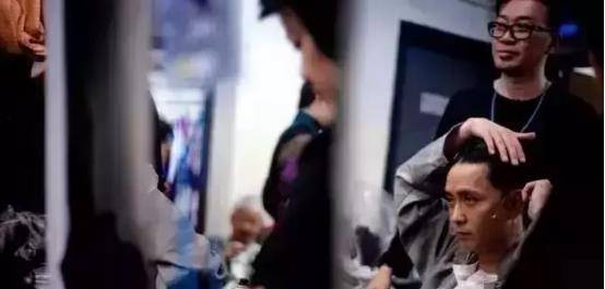 问鼎|“酒剑仙”谢君豪，曾赢过张国荣问鼎影帝，如今却只能给鲜肉作配