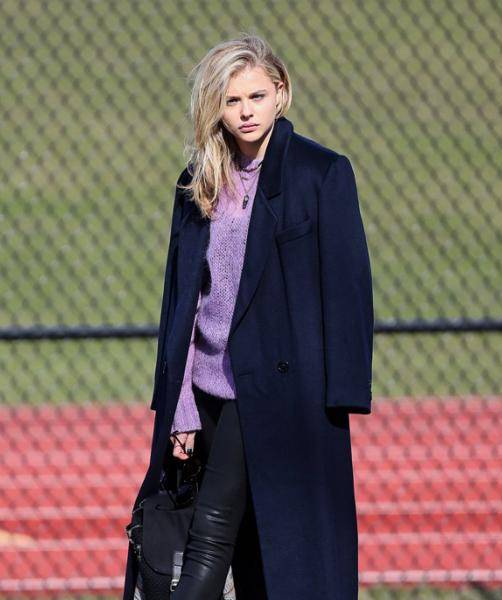 廓形|女人身材再好颜值再高，穿大衣也要避开这三点，否则显胖又没气质