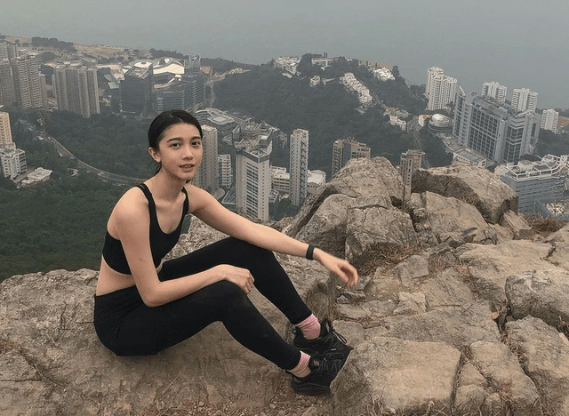 原创遭踢出局后郭嘉文首迎生日恢复平民生活五年青春换一套按揭房