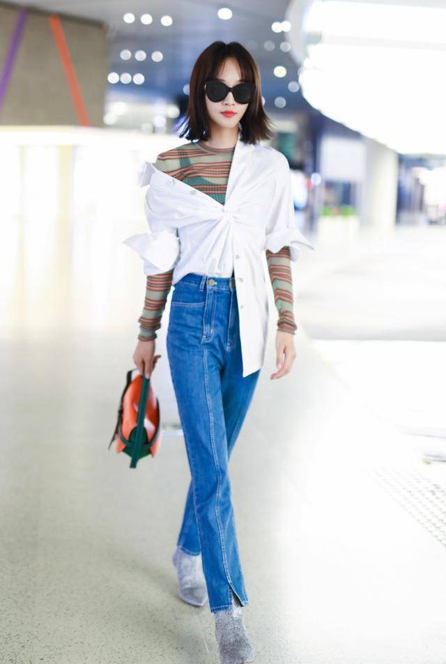 缝个|蓝盈莹这是穿了个啥,黑裤子上缝个“金拉链”,造型显眼难忽视