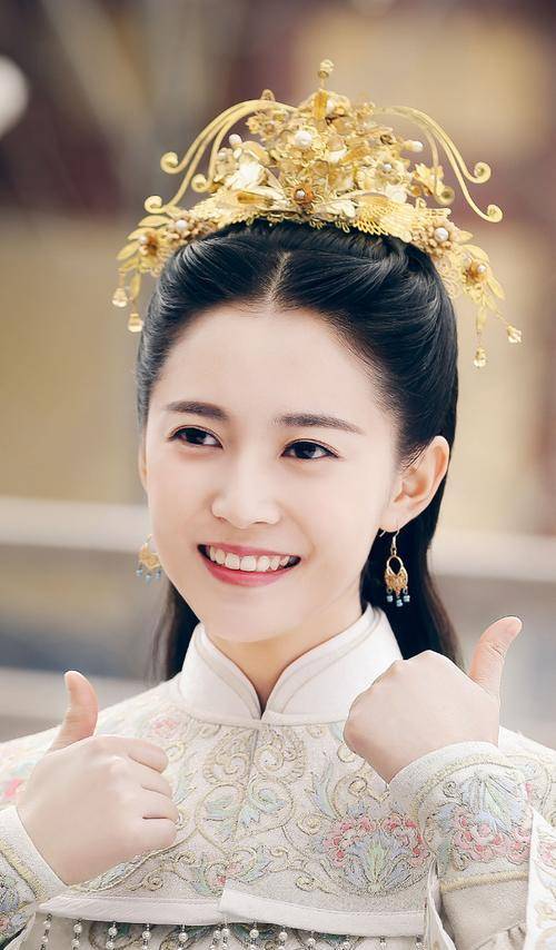 浅色|自带“美瞳”效果的眼睛，我只服这3位女演员！眼神都写满了灵气