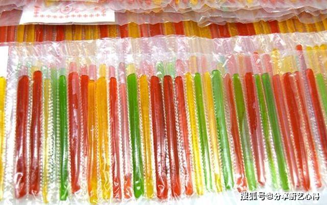 泡泡糖|11种童年零食大盘点,小时候只能背着妈妈吃,满满的回忆啊