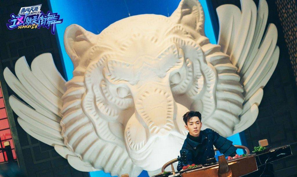 网友|常驻不同节目的王一博,为何只有《这!就是街舞》里的他最讨喜?