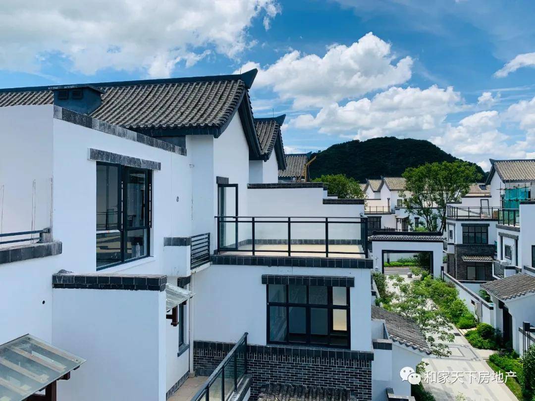 英德奥园心花小镇120万的四合院徽派酒店别墅投资首选