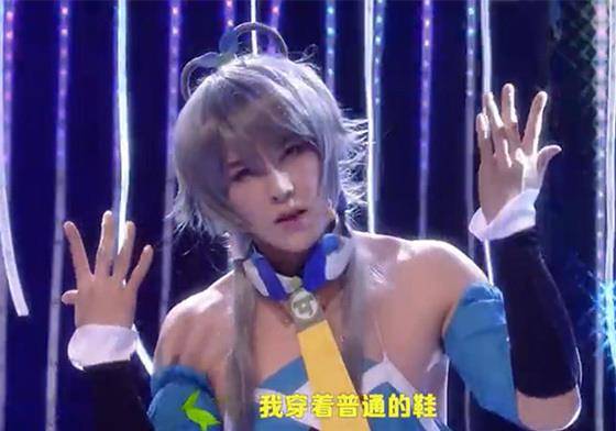 钟嘉欣|从汪东城到吴尊，兄弟一起AI换脸变身美女，风情万种毫无违和感