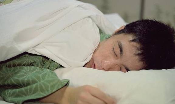 睡眠|不吃药!7个方法能让血糖乖乖听话,做到2个也不错