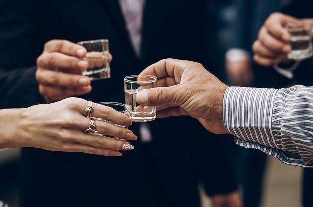 科普|科普:白酒和啤酒哪个对身体更健康?