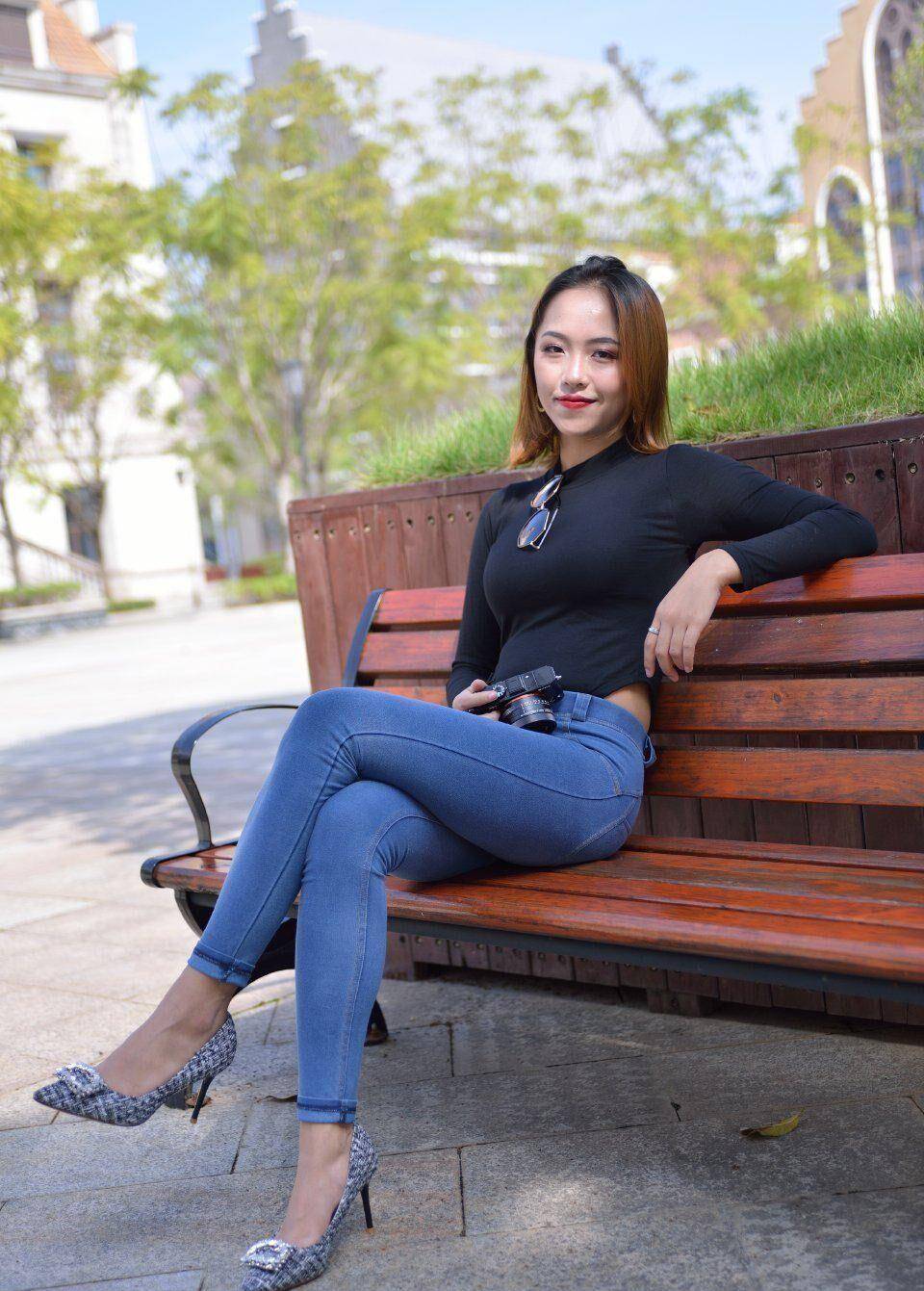 喇叭裤|牛仔裤你真会穿吗？不仅仅只有修身，风格多变才是穿搭的常态！