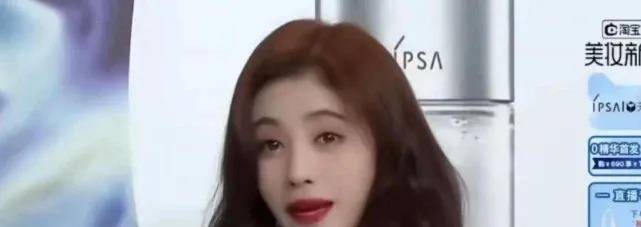 何鞠婧|不只是景甜,半个娱乐圈女星都“秃”了,可为何鞠婧祎一直被骂?