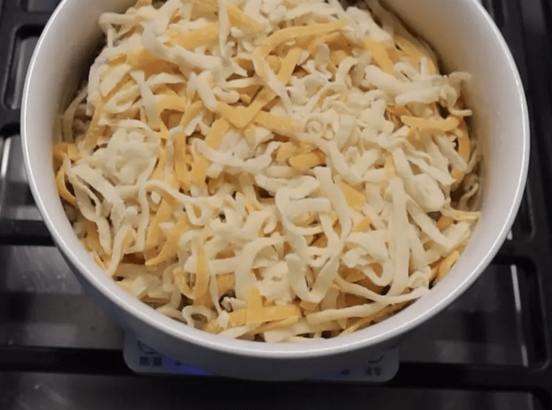 减脂瘦身餐 大叔教你焗烤鲑鱼花椰米 口感爽脆 吃一点就饱了 花椰菜