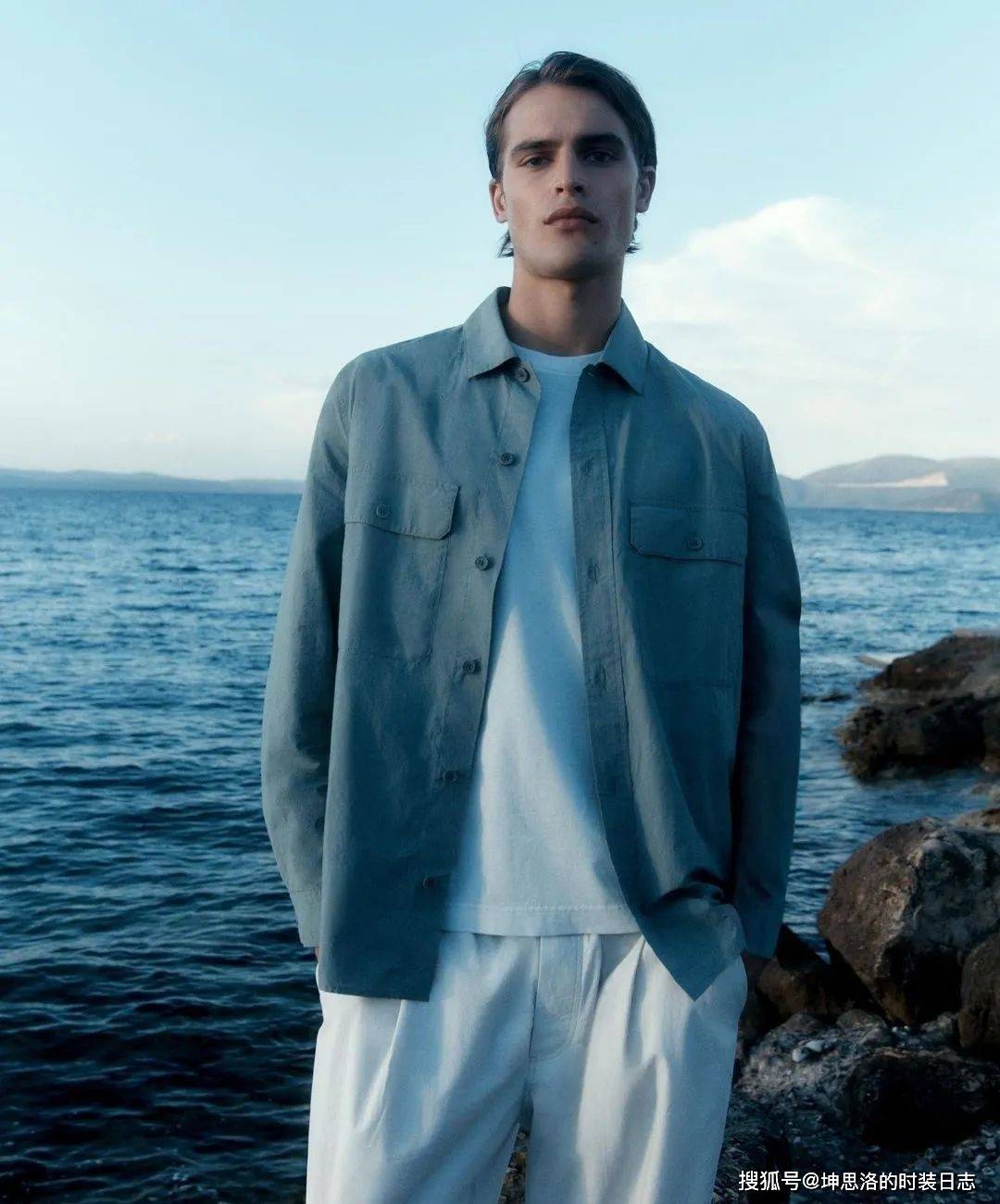 系列|Lookbook画册丨COS 2021夏季假日系列 以轻简搭配享受夏日宁静