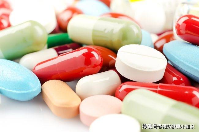 眼睛|爱放屁只因肝脏有问题?少吃2类食物,坚持2个习惯,肝慢慢变好