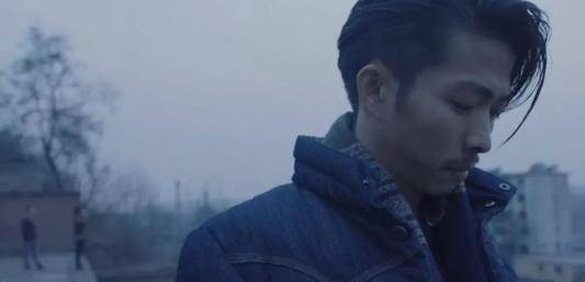 叛逆|26岁裸辞北漂，跑龙套、送外卖、无戏可拍，章宇坎坷的成名之路