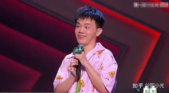 大脑|用自己的缺陷挑战别人的天赋，脑瘫小伙子用语言“秀”出自我