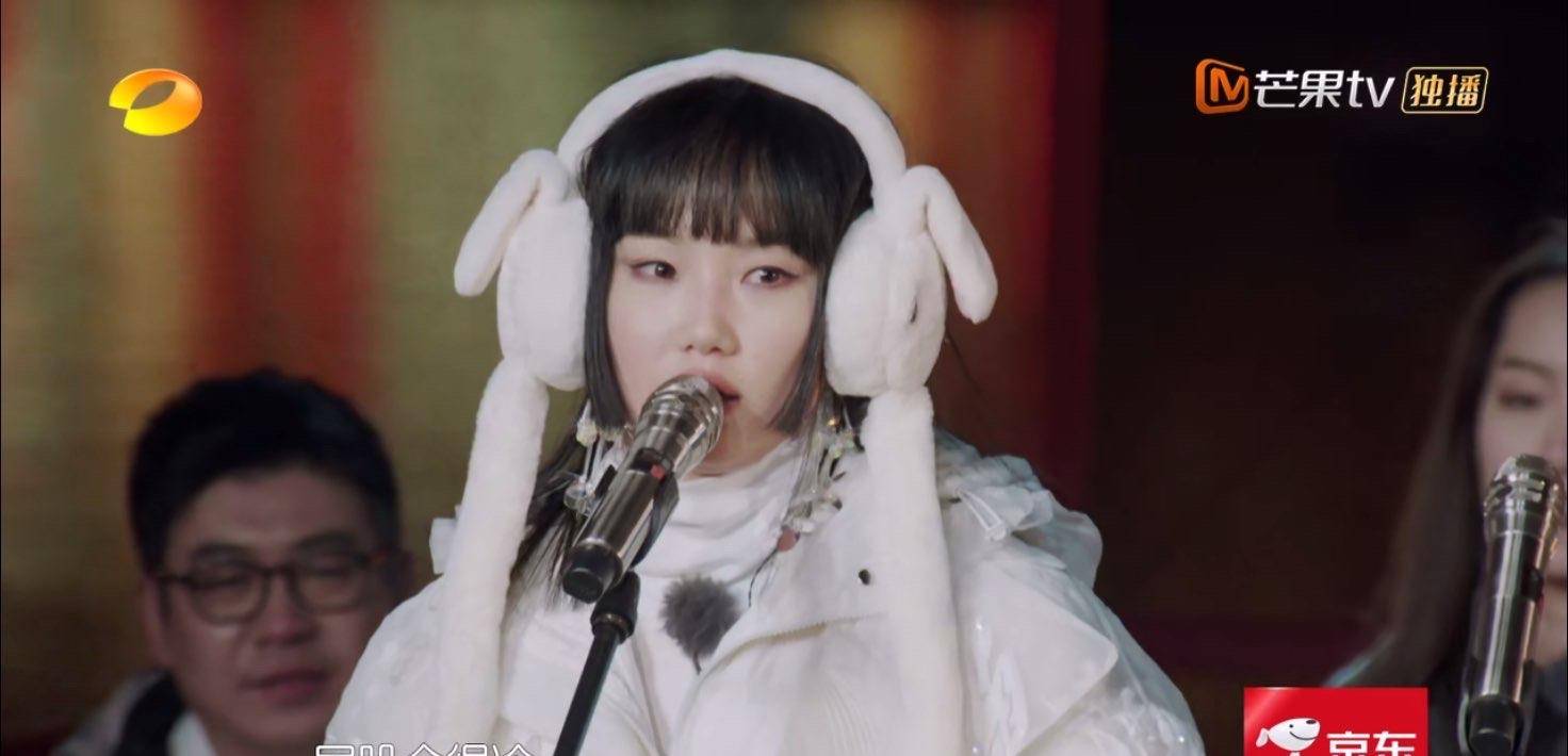 黑色|姐姐私服大盘点：张雨绮又纯又欲，郁可唯少女感十足，宁静太飒了