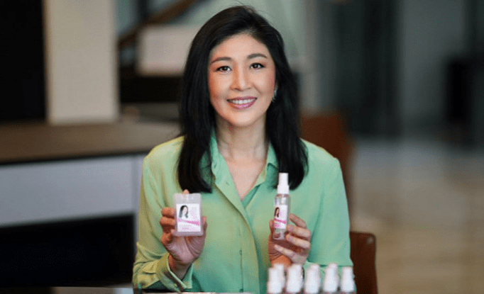 气色|“最美女总理”英拉都54岁了，可仍然美得优雅，饱满肌肤显气色