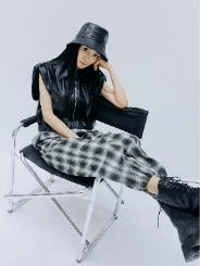 廓形|大幂幂穿搭课堂 PU单品的完美出街教程