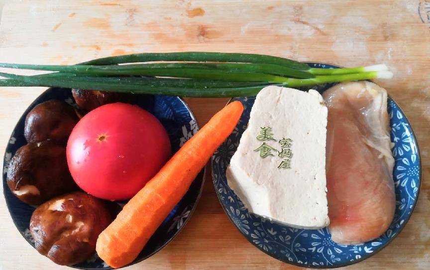 加入适量|1个西红柿，这样搭配做早餐，鲜香滑嫩，有饭又有汤，10分钟搞定