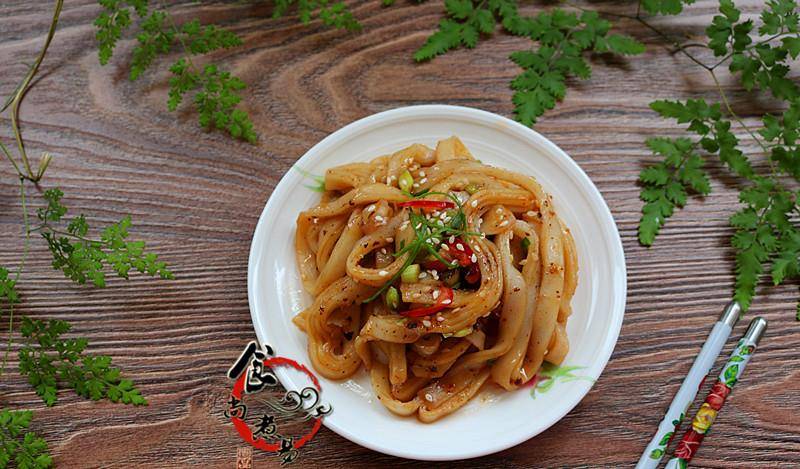 凉水|此款主食很简单，不用蒸，不用炒，五分钟搞定，广东人最爱