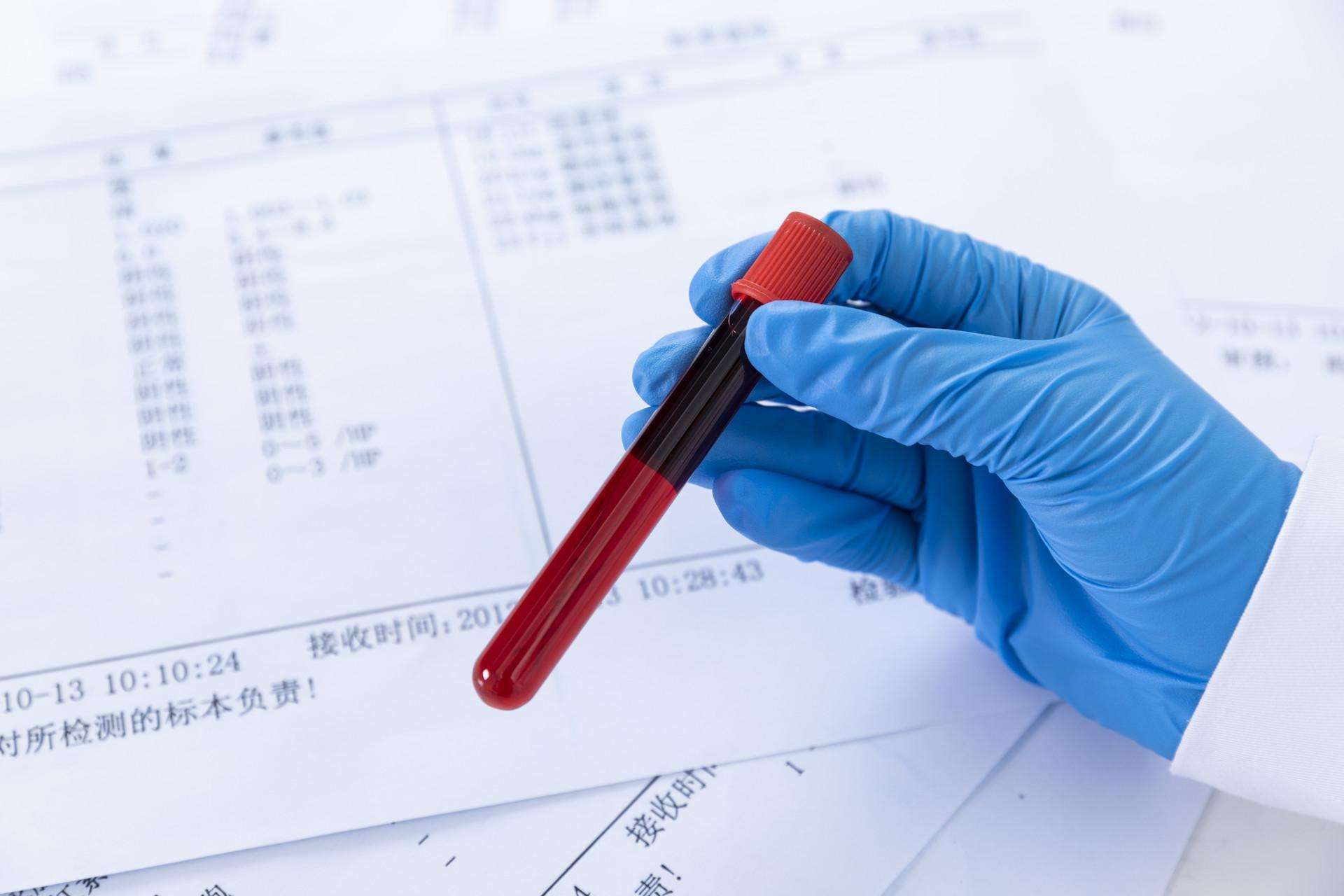 糖水|糖尿病初期没症状，但身体像泡在糖水慢慢发炎，血糖多少才正常？