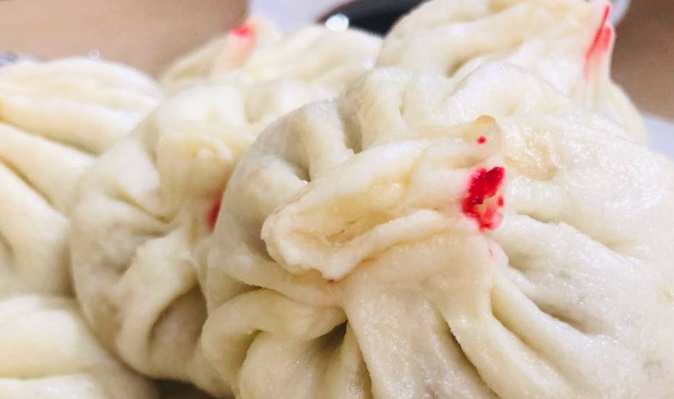 因为|老天津人爱吃的早餐铺,包子3两起卖,55元30个,4个阿姨忙不过来