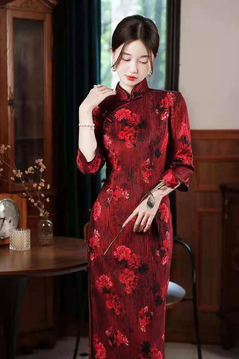 美国|法国女人有口红,美国女人有钻石,我们中国女人有优雅的旗袍!