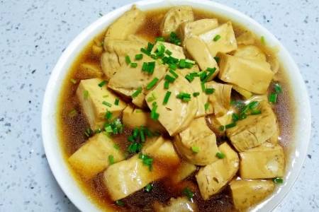 炖豆腐怎么炖入味 c6e7f1a394a34729a10ac5029111962d.jpeg